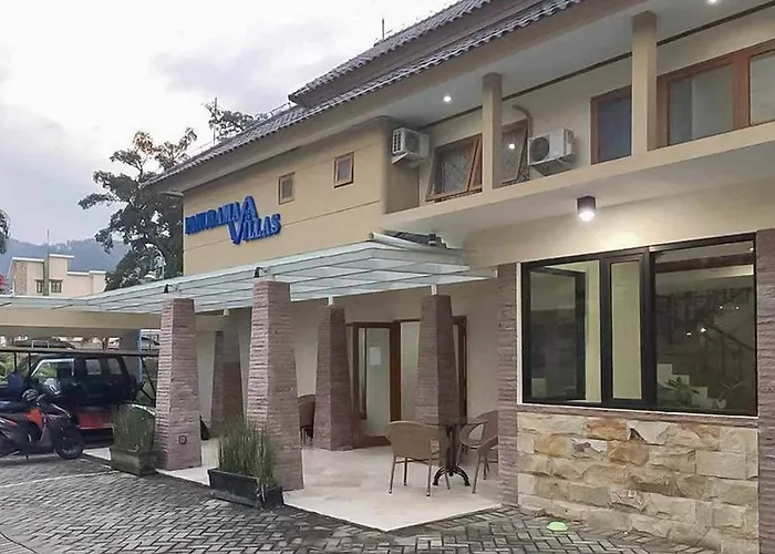 Reddoorz Plus At Panorama Villas Batu